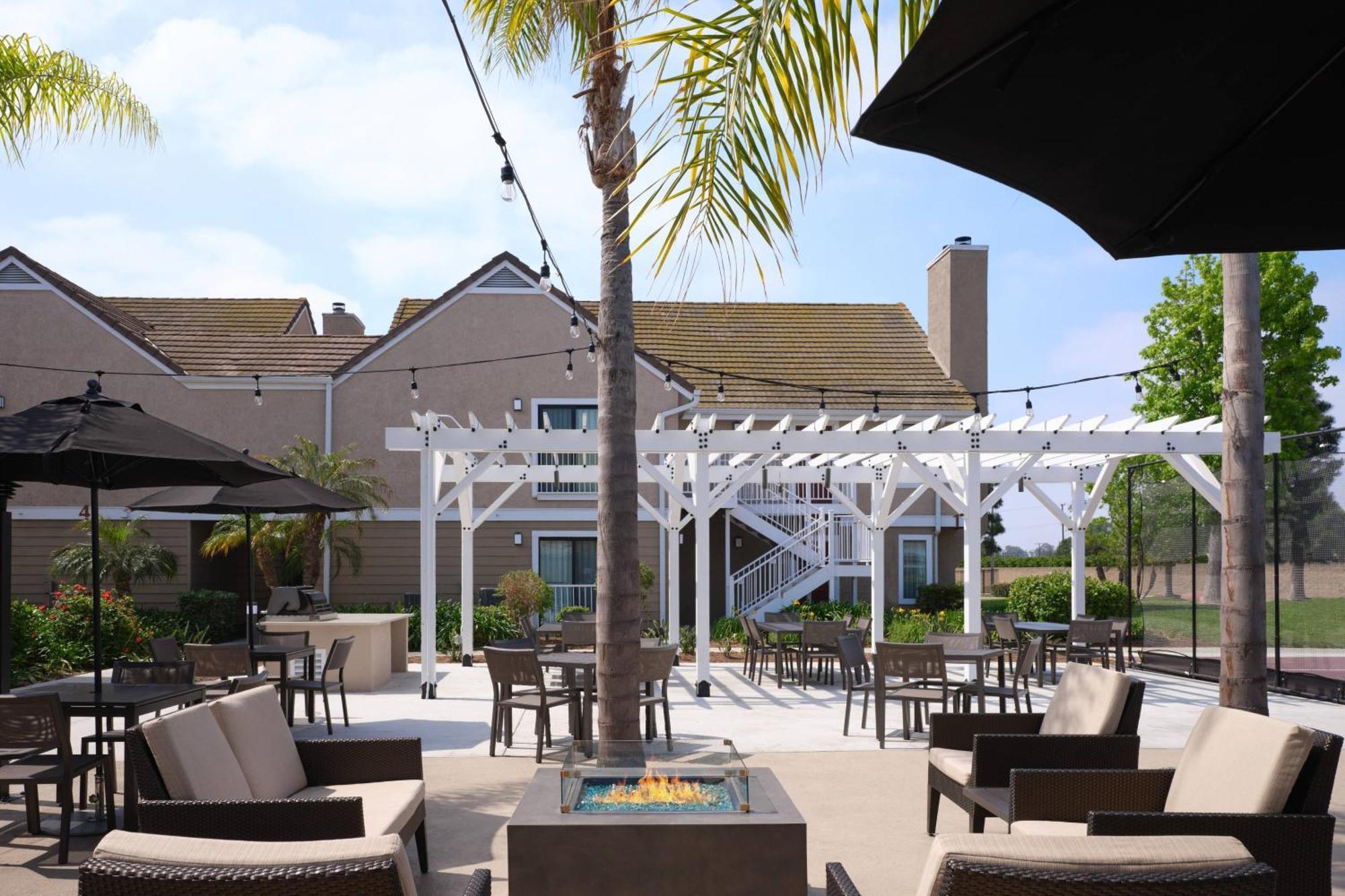 Residence Inn Costa Mesa Newport Beach Exterior photo