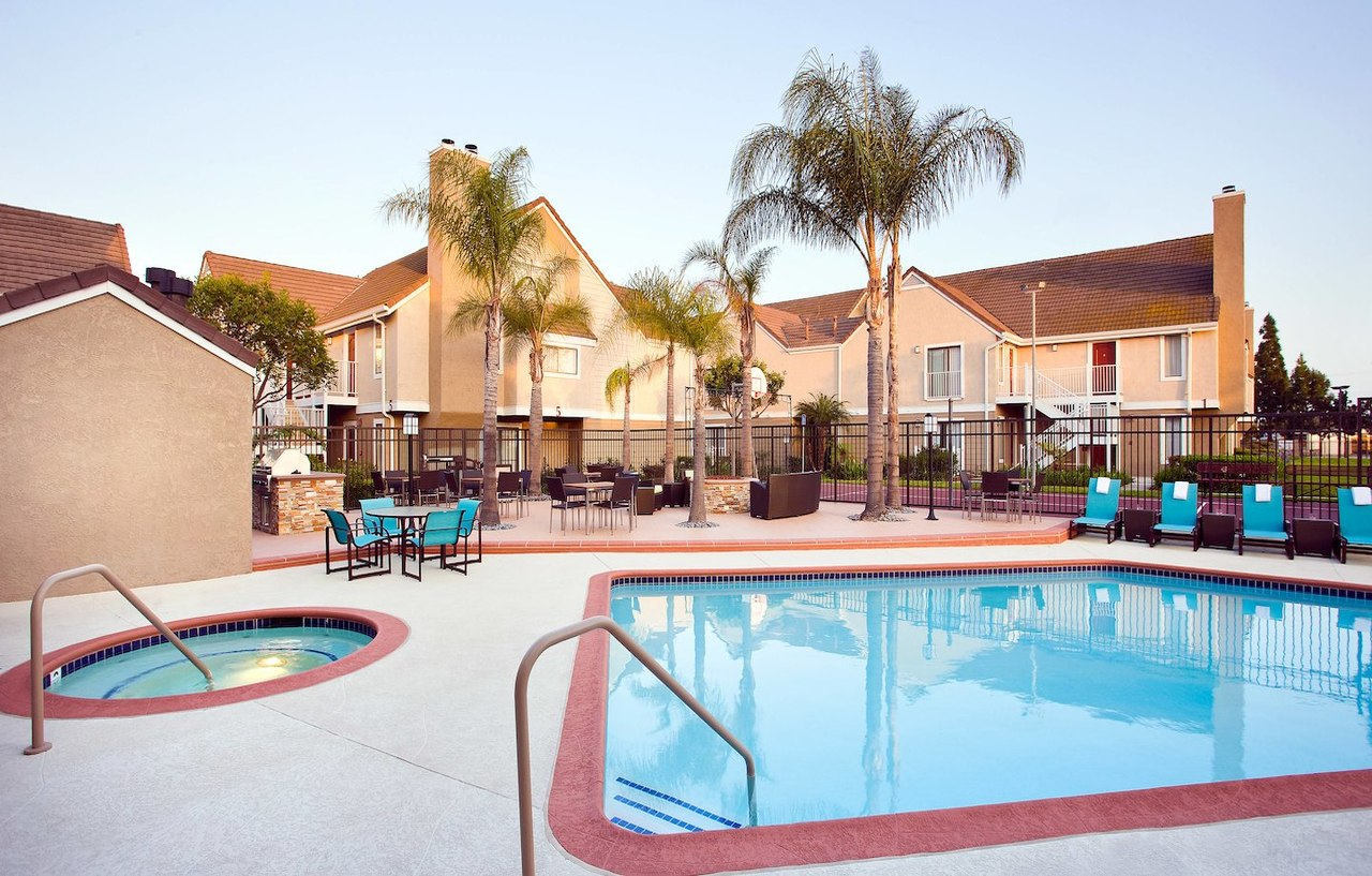 Residence Inn Costa Mesa Newport Beach Exterior photo